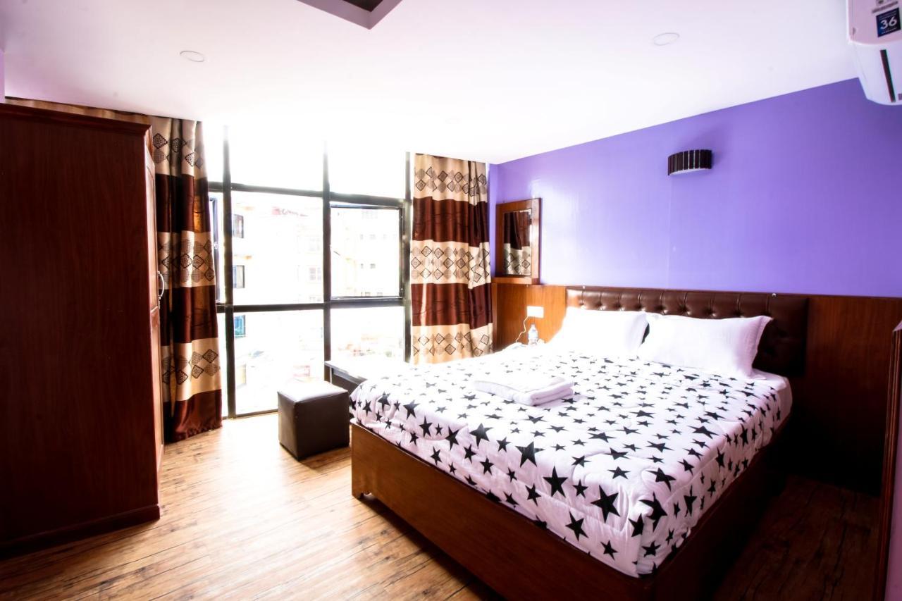 Everest Holiday Inn Kathmandu Exterior foto