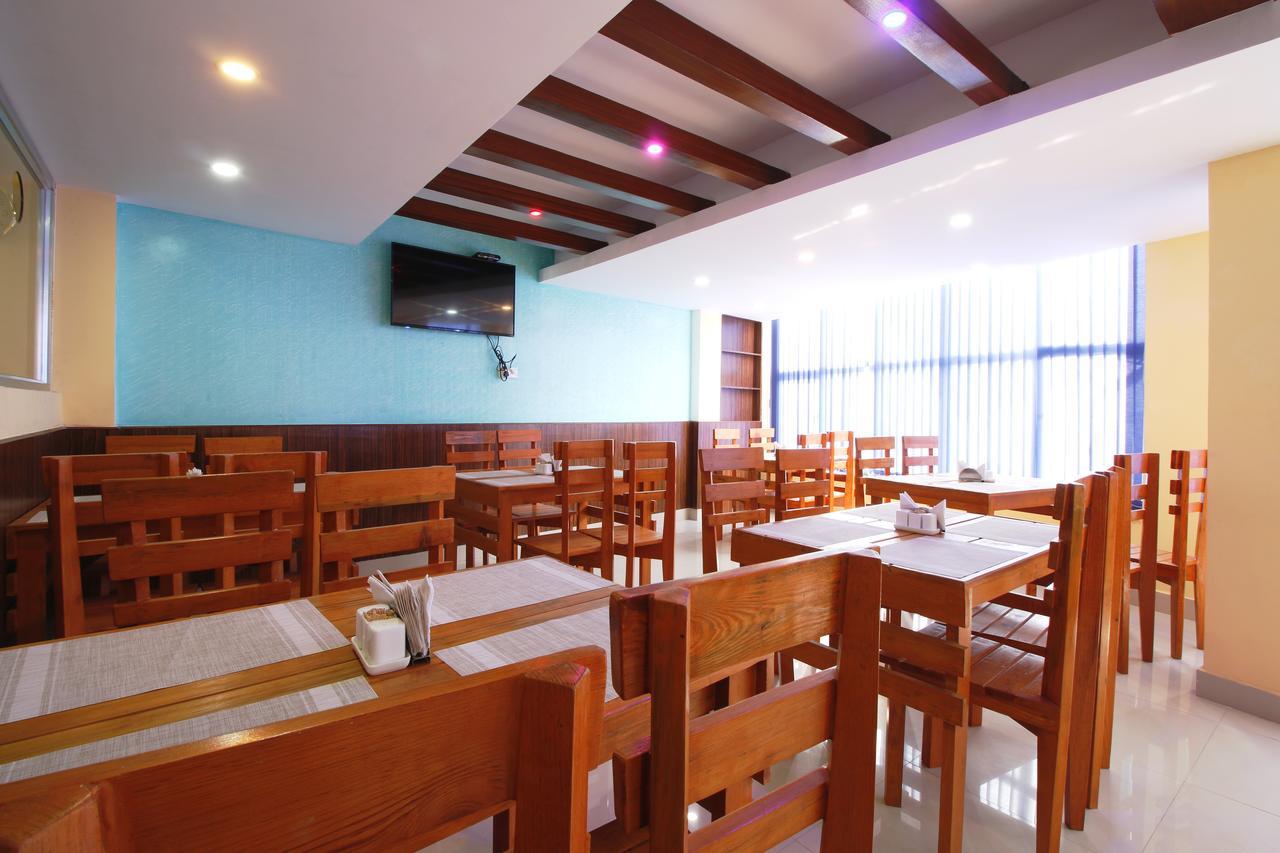 Everest Holiday Inn Kathmandu Exterior foto