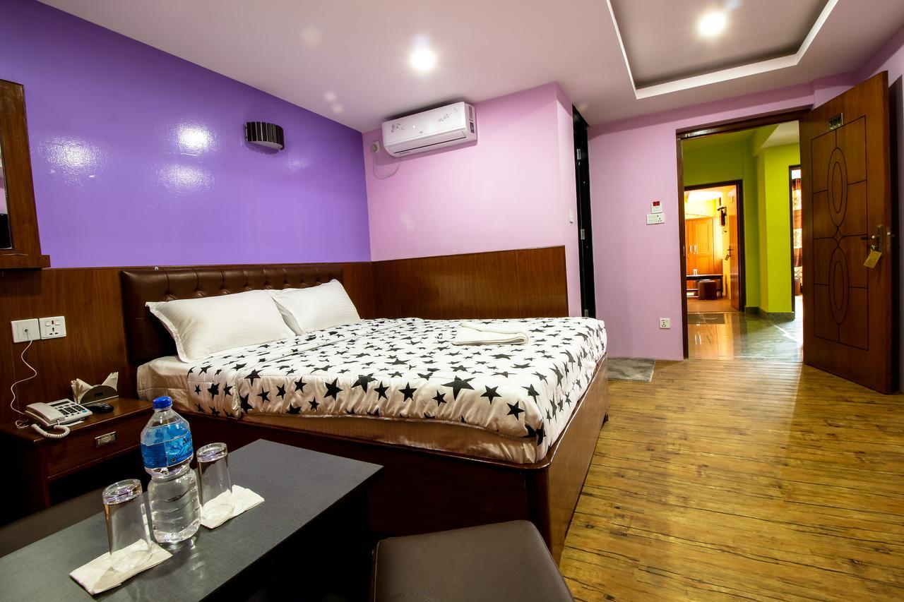 Everest Holiday Inn Kathmandu Exterior foto